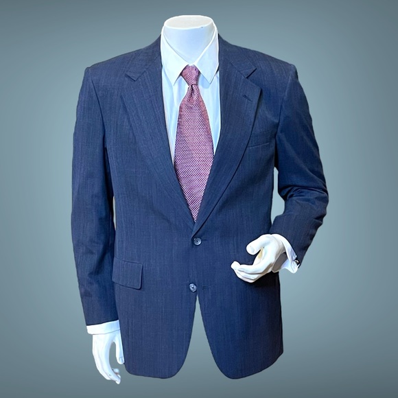 Hart Schaffner Marx Other - Hart, Schaffner & Marx Men’s VTG Blue faint Pinstripe Suit - Approximate Size 44